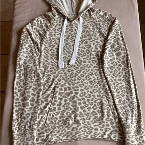 Glyder Tan Leopard Print Hoodie Sweatshirt Thumbholes Small Animal Print Active